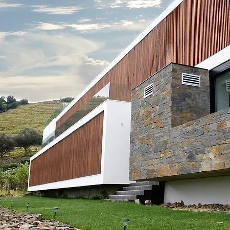 Quinta De Casaldronho Wine