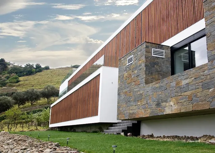 Quinta De Casaldronho Wine